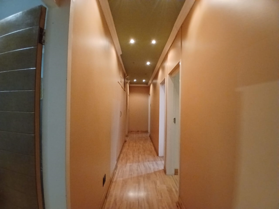 4 Bedroom Property for Sale in Jan Cillierspark Free State